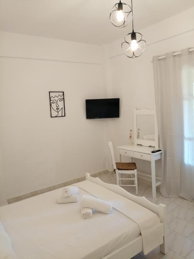 Pericles Apartment Dassia  Esterno foto